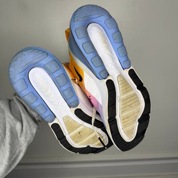 Nike Air Max 270 in University Gold Sneaker Womens 8 - Picture 5 of 12